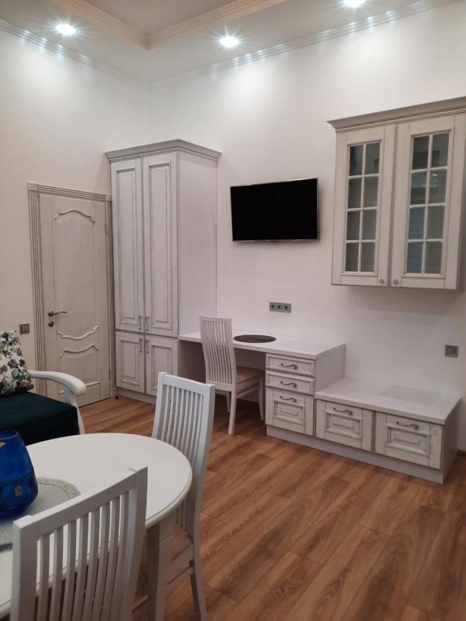 Boutique Wien Apartments Одесса Экстерьер фото