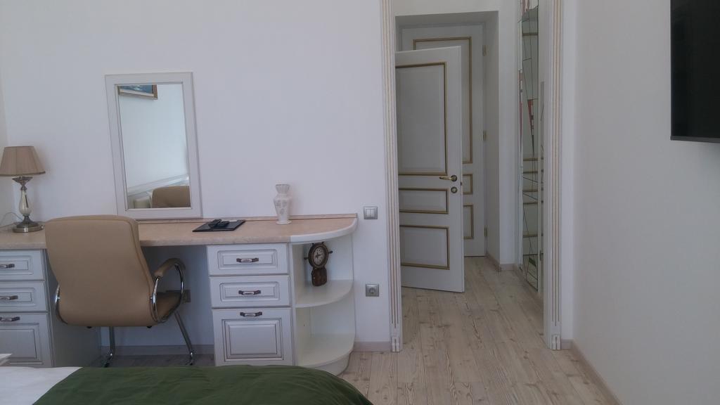Boutique Wien Apartments Одесса Экстерьер фото